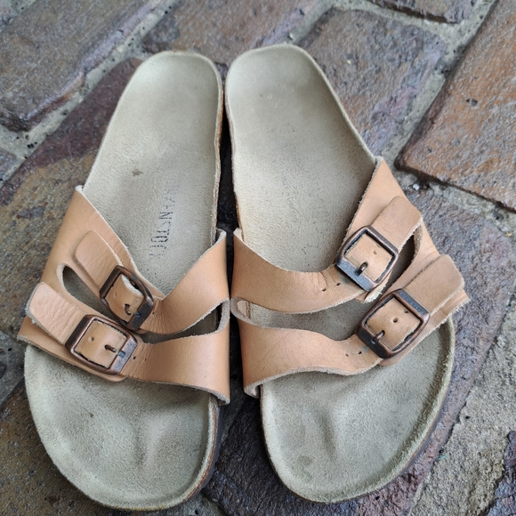 Birkenstock Tan Leather Sandals Size 41 Unisex Clean Footbed *READ* - Picture 7 of 16
